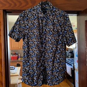 Men’s casual shirt